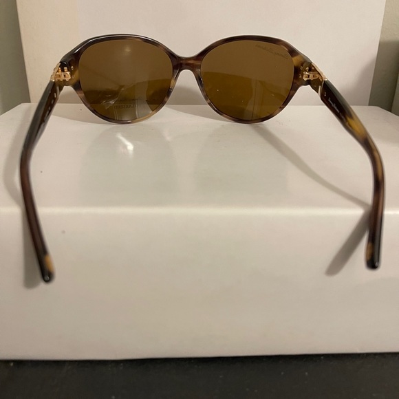 Tommy Bahama Sunglasses TB7031 Sold out everywhere - Picture 4 of 4